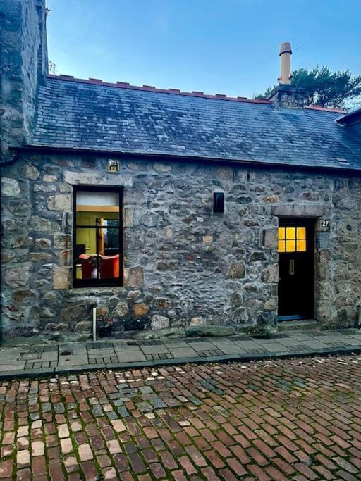 Historic Cottage In The Heart Of Old Aberdeen. Luaran gambar